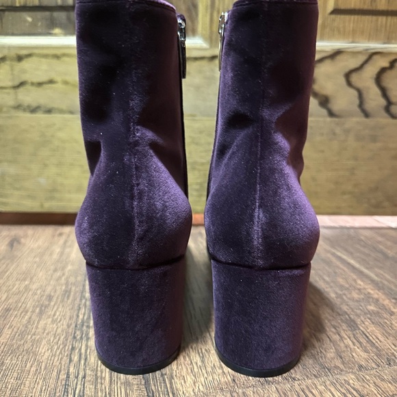 Gianvito Rossi velvet chelsea boots NEVER WORN - Picture 3 of 6